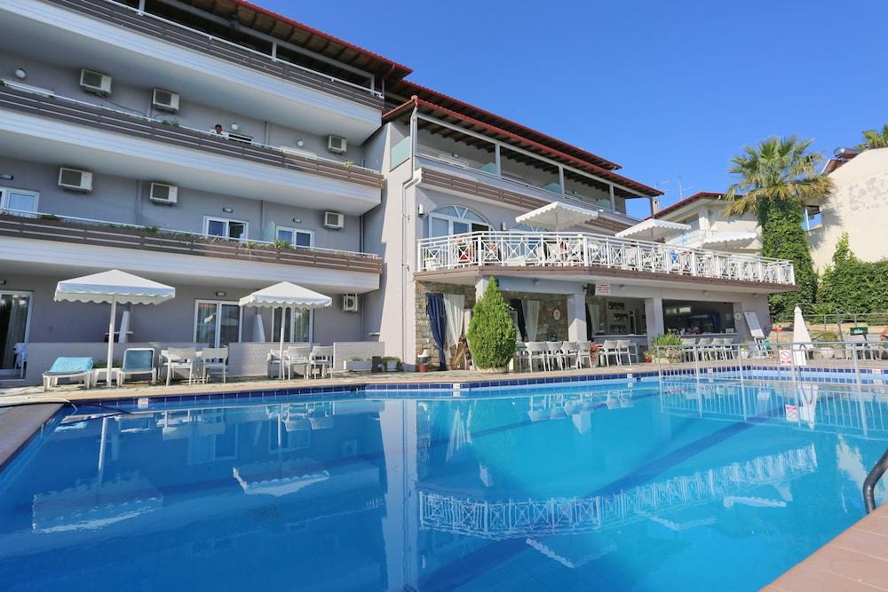 Tropical 4* Chaniotis